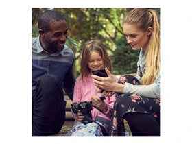 Appareil photo Reflex Canon EOS 250D - Appareil photo numérique - Reflex - 24.1 MP - APS-C - 4K / 25 pi/s - 3x zoom optique objectif EF-S 18-55 mm III - Wi-Fi, Bluetooth - noir